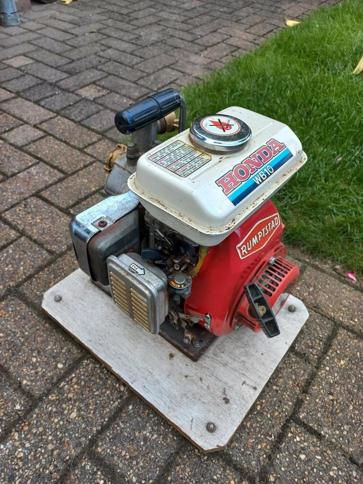 Honda WB 10 waterpomp water pomp zuinige 100cc 4takt 1 cilin, Tuin en Terras, Waterpompen, Zo goed als nieuw, Beregeningspomp