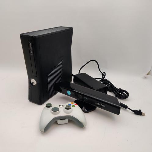 Xbox 360 Slim met kinect en controller, Spelcomputers en Games, Games | Xbox 360, Gebruikt, Racen en Vliegen, 1 speler, Vanaf 3 jaar