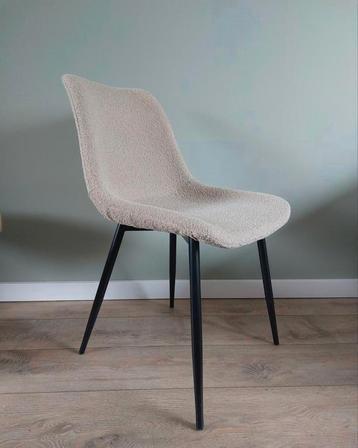 Eetkamerstoel zand boucle Chair Light and Living Stoel beschikbaar voor biedingen