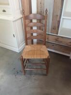 Houten stoelen., Huis en Inrichting, Stoelen, Ophalen of Verzenden, Zo goed als nieuw, Bruin