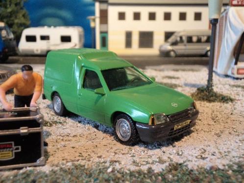 1/43 Opel Kadett Combo - AHC-Doorkey KPN / PTT-groen !, Hobby en Vrije tijd, Modelauto's | 1:43, Zo goed als nieuw, Auto, Dinky Toys