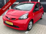 Toyota Aygo 1.0-12V/5DRS/APK/NAP/INRUILKOOPJE, Voorwielaandrijving, Gebruikt, 4 stoelen, 68 pk
