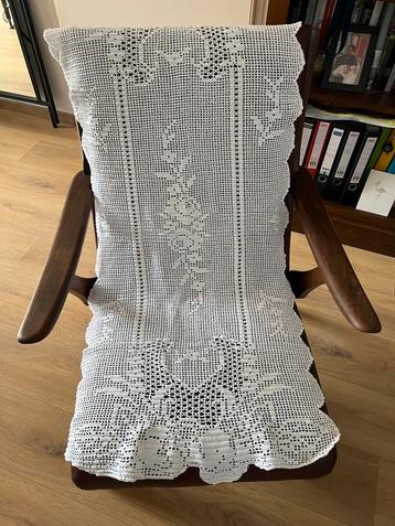 Gehaakte Tafelloper - Vintage Look beschikbaar voor biedingen