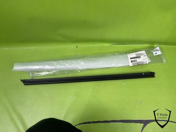 hyundai kona raamlijst 82231J9000 82231 J9000, Auto-onderdelen, Interieur en Bekleding, Hyundai, Nieuw, Ophalen of Verzenden