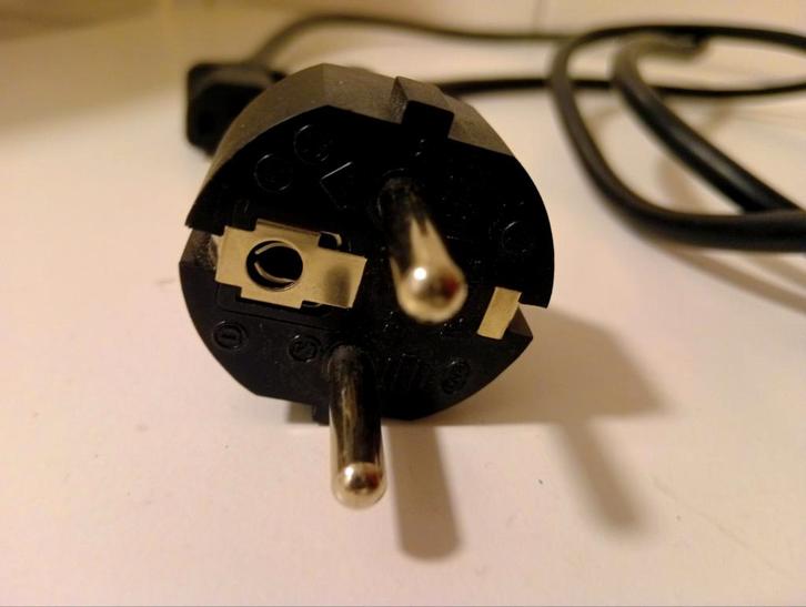 Volex Stroomkabel (2 Meter) | Zware Kwaliteit 16A!, Computers en Software, Pc- en Netwerkkabels, Zo goed als nieuw, Ophalen of Verzenden