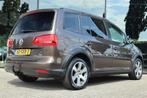 VOLSWAGEN TOURAN 1.4 TSI CROSS 7PERS. ORIG NL | NAVI | TREKH, Auto's, Euro 5, Stof, 4 cilinders, Bruin
