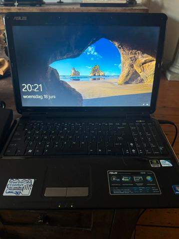 2 laptops en 2 ipods lees omschrijving beschikbaar voor biedingen