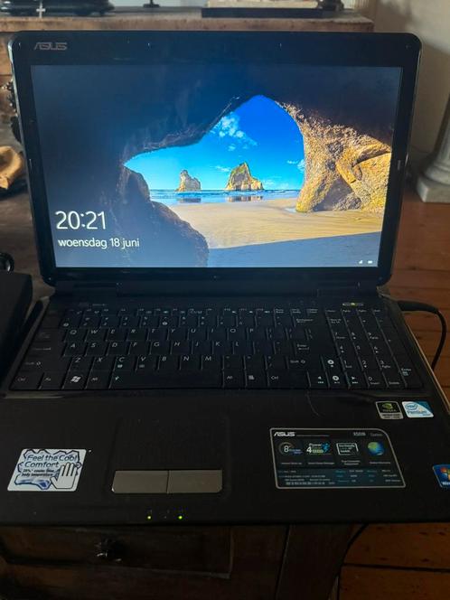 2 laptops en 2 ipods lees omschrijving, Computers en Software, Windows Laptops, Gebruikt, Ophalen of Verzenden
