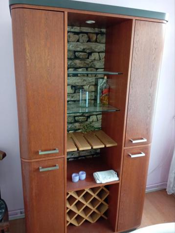 Kast+sofa+Kleine koelkast+Keukenkastje+Vaatwasser+Wasmachin