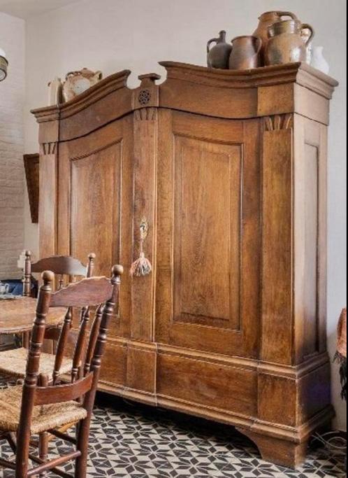 Antieke 225 jaar oude massief eiken Oost Nederlandse kast, Antiek en Kunst, Antiek | Meubels | Kasten, Ophalen
