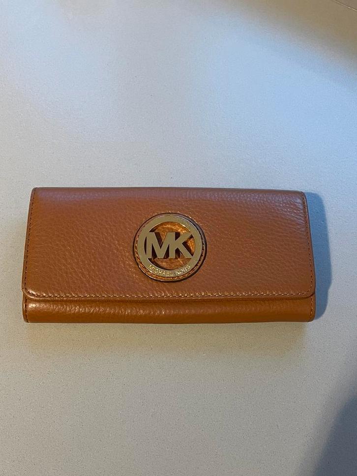 Lederen Michael Kors portemonnee, Sieraden, Tassen en Uiterlijk, Portemonnees, Zo goed als nieuw, Overige merken, Bruin, Ophalen of Verzenden