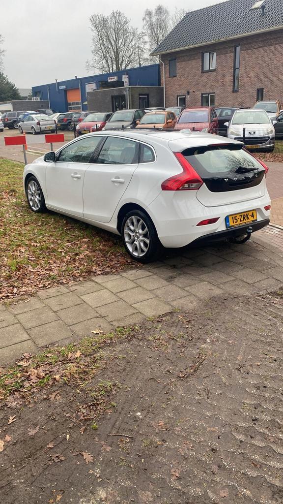 Volvo V40 1.6 D2 115PK 2013 Wit 230 xxx nap nieuw staat, Auto's, Volvo, Bedrijf, V40, Diesel, A, Hatchback, Handgeschakeld, Origineel Nederlands
