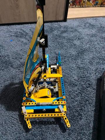 Lego Technic Racing Yacht 42074 beschikbaar voor biedingen