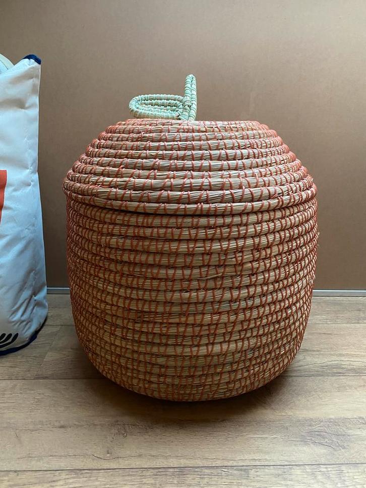 Rieten mand appel, Huis en Inrichting, Woonaccessoires | Schalen en Manden, Zo goed als nieuw, Rechthoekig, Riet, Ophalen