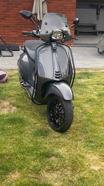 Vespa sprint 50cc beschikbaar voor biedingen