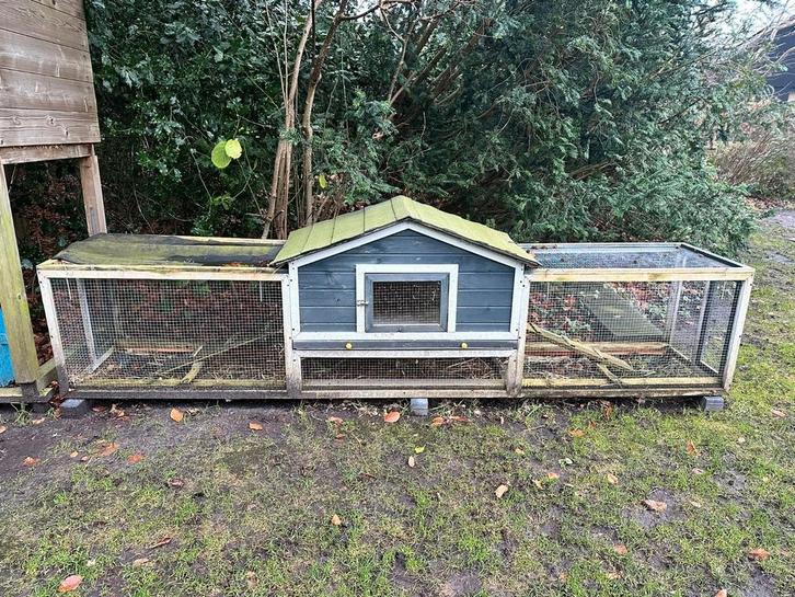 Groot konijnenhok te koop aangeboden, Dieren en Toebehoren, Knaagdieren en Konijnen | Hokken en Kooien, Gebruikt, Hok, 60 tot 90 cm