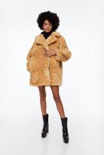 Nieuw met labels   H&M Trendy fluffy  jas. Valt als L, Kleding | Dames, Jassen | Winter, H&M, Ophalen of Verzenden, Zo goed als nieuw