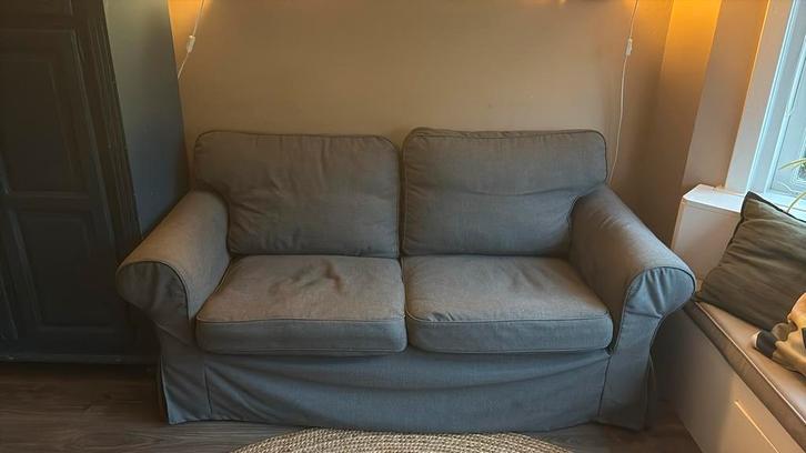 Ikea Ektorp 2 zitsbank, Huis en Inrichting, Banken | Bankstellen, Gebruikt, Rechte bank, Tweepersoons, 150 tot 200 cm, 75 tot 100 cm