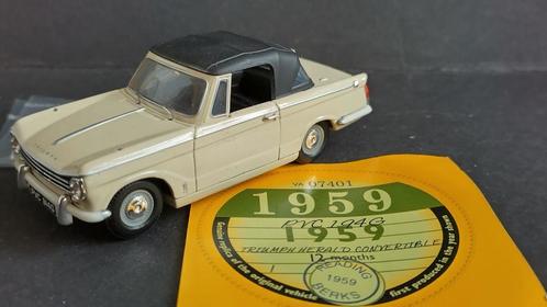 Triumph Herald Convertible crème 1:43 Vanguards Pol, Hobby en Vrije tijd, Modelauto's | 1:43, Zo goed als nieuw, Verzenden