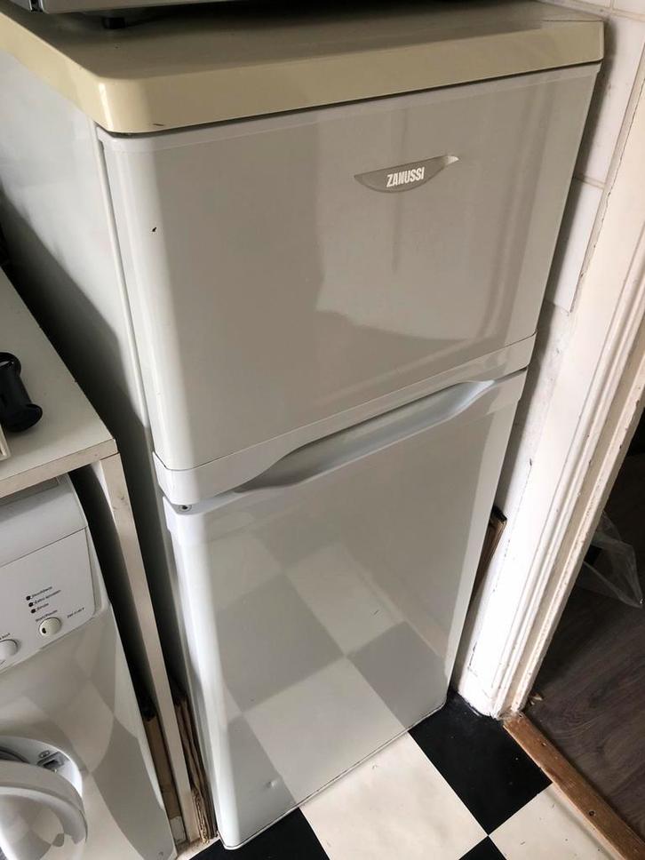 Zanussi Koelkast ZRD18JB - Met vriesvak, Witgoed en Apparatuur, Koelkasten en IJskasten, Gebruikt, Met vriesvak, 100 tot 150 liter