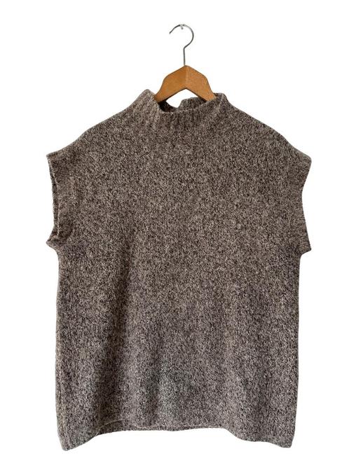 JcSophie gilet L, Kleding | Dames, T-shirts, Zo goed als nieuw, Maat 42/44 (L), Grijs, Zonder mouw, Ophalen of Verzenden