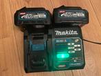 Makita 40V oplader en 2x 40v accu’s, Ophalen of Verzenden, Zo goed als nieuw