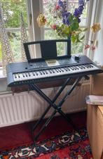 YAMAHA YPT-220 mooie piano keyboard izgst, Muziek en Instrumenten, 61 toetsen, Yamaha, Ophalen of Verzenden, Zo goed als nieuw