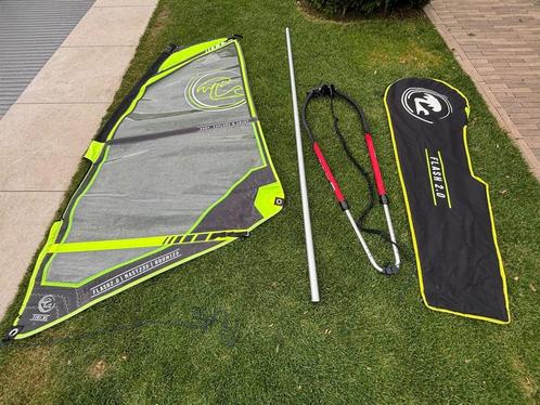 Tiki kinder windsurf set 2.0, Watersport en Boten, Windsurfen, Gebruikt, Zeil, Met draagtas, Minder dan 5 m², Ophalen