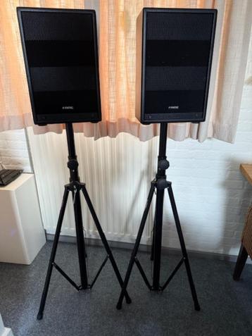 2x Fame Audio SM-150P MK IV op statief beschikbaar voor biedingen