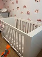 Alaska Hoogglans Babybed 60x120 incl Matrass en wandrek, Ophalen, Gebruikt, Jongetje of Meisje