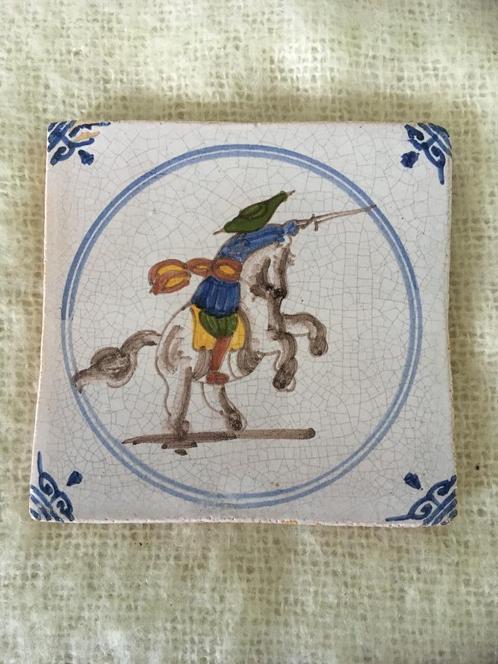 Oud tegeltje Hollands aardewerk - Faience - ruiter/jager, Antiek en Kunst, Antiek | Wandborden en Tegels, Verzenden