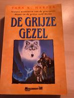 De Grijze Gezel - Tara K. Harper, Boeken, Ophalen of Verzenden, Zo goed als nieuw