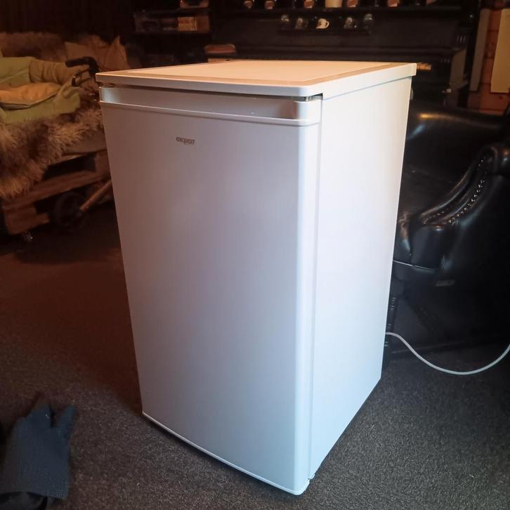 Kleine Koelkast - Ideaal voor studenten of camping!, Witgoed en Apparatuur, Koelkasten en IJskasten, Gebruikt, Met vriesvak, Minder dan 75 liter