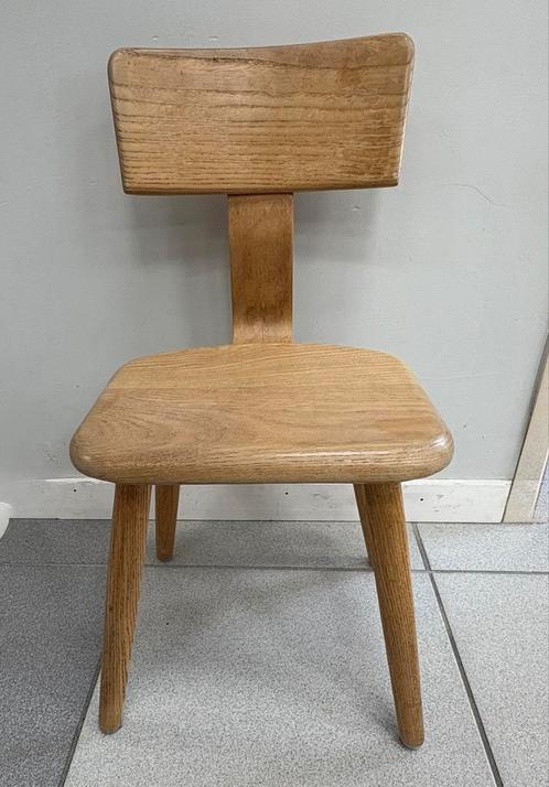 Houten Peuterstoel - Zithoogte 32cm, Kinderen en Baby's, Kinderkamer | Tafels en Stoelen, Gebruikt, Stoel(en), Ophalen of Verzenden