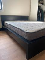 Bed Malm zwart 160 x 200 cm incl matras, Bruin, Tweepersoons, Ophalen of Verzenden, Zo goed als nieuw