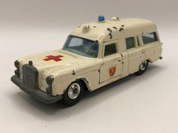 Matchbox Lesney K-6 Ambulance Cream SLECHT - M5 beschikbaar voor biedingen