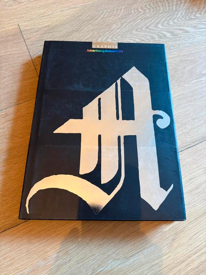 Graphis Advertising Annual 2004 - Hardcover, Boeken, Kunst en Cultuur | Fotografie en Design, Zo goed als nieuw, Ophalen of Verzenden