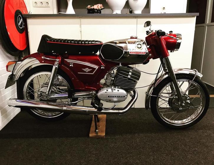Zundapp KS125 Oldtimer Brommer NIEUWSTAAT SPECIAL PAINT, Fietsen en Brommers, Brommers | Zundapp, Zo goed als nieuw, Overige modellen