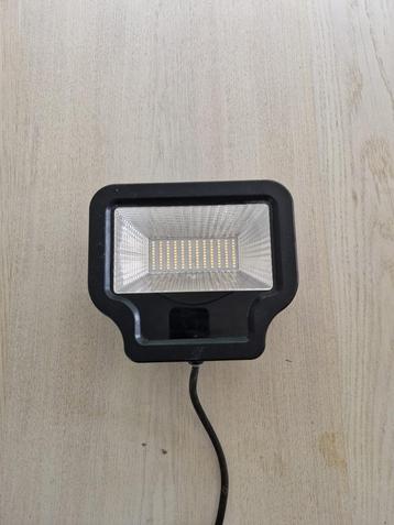 Vetec LED Bouwlamp 50W – 4000 lumen – €10,- beschikbaar voor biedingen