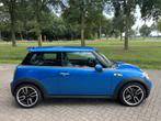 MINI Mini 1.6 Cooper S | AIRCO | CRUISE CONTROL | LEDER | LM, Voorwielaandrijving, Gebruikt, Zwart, 4 cilinders