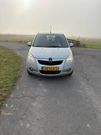 Opel Agila 1.0 12V 2012 Grijs, Auto's, Voorwielaandrijving, 31 €/maand, Origineel Nederlands, Handgeschakeld