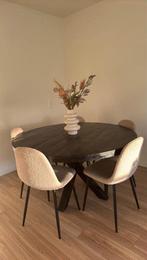 Mooie ronde eettafel, Huis en Inrichting, Tafels | Eettafels, 100 tot 150 cm, Eikenhout, Ophalen of Verzenden, Zo goed als nieuw