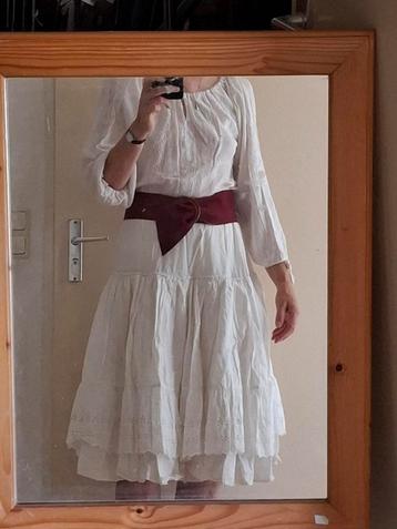 Rok en blouse beschikbaar voor biedingen
