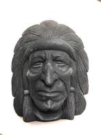 Indiaan van steen voor aan de wand, Ophalen of Verzenden, Zo goed als nieuw