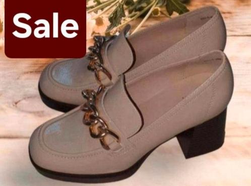 ✨️OXMOX Schoenen Maat 36 is 1x gedragen✨️✨️, Kleding | Dames, Schoenen, Zo goed als nieuw, Instappers, Beige, Ophalen of Verzenden