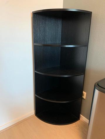 Zwarte boekenkast hoek-model