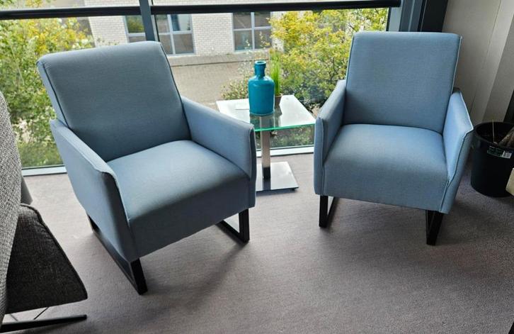 2x Fauteui Stewie lichtblauw, Huis en Inrichting, Fauteuils, Zo goed als nieuw, Metaal, Stof, 50 tot 75 cm, Minder dan 75 cm, Ophalen