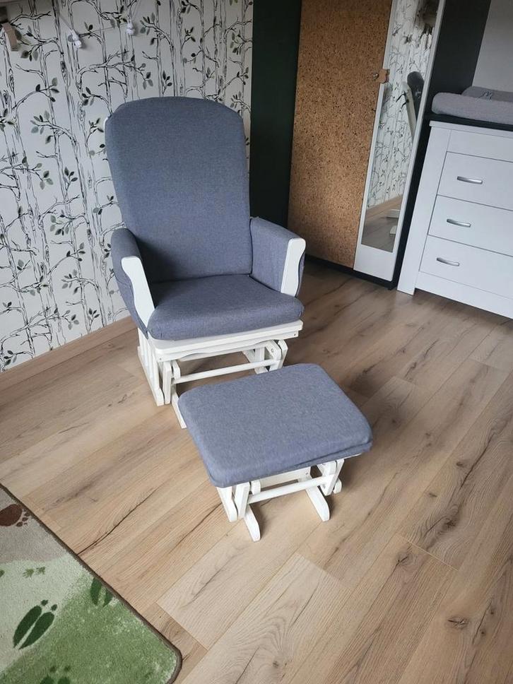 Voedingsstoel, Huis en Inrichting, Stoelen, Zo goed als nieuw, Eén, Hout, Grijs, Ophalen