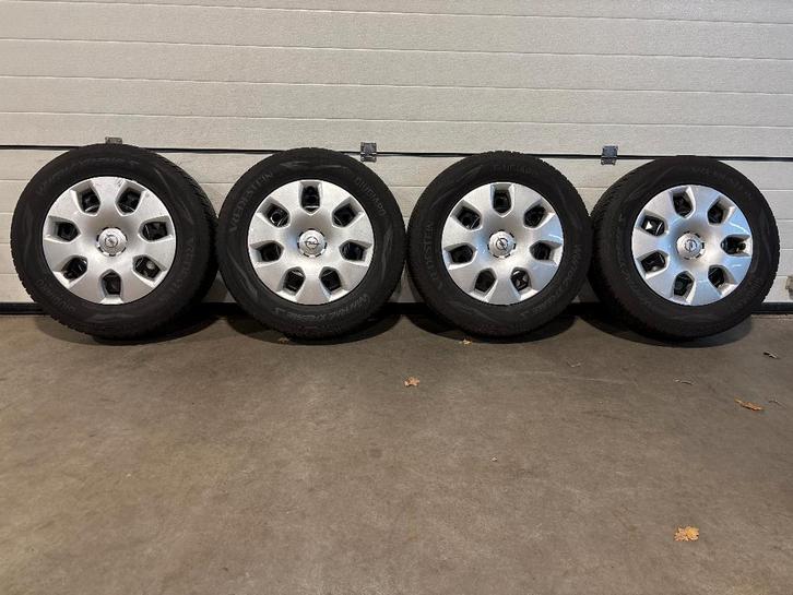 16" vredestein winterbanden st 5 x 105 opel mokka, Auto-onderdelen, Banden en Velgen, Banden en Velgen, Winterbanden, 16 inch