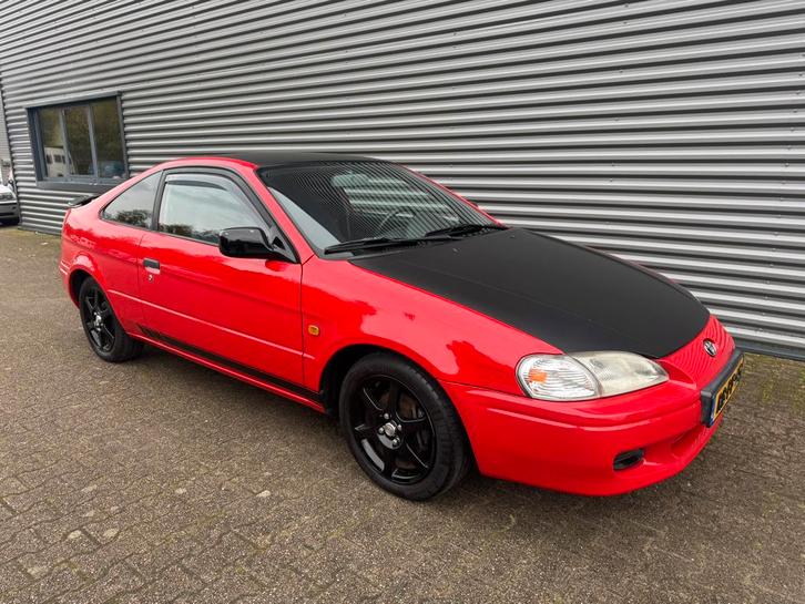Toyota Paseo 1.5 I 1997 Rood, Auto's, Toyota, Particulier, Paseo, Benzine, Coupé, Handgeschakeld, Origineel Nederlands, Rood, Blauw
